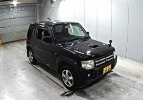 Mitsubishi PAJERO VR 4WD